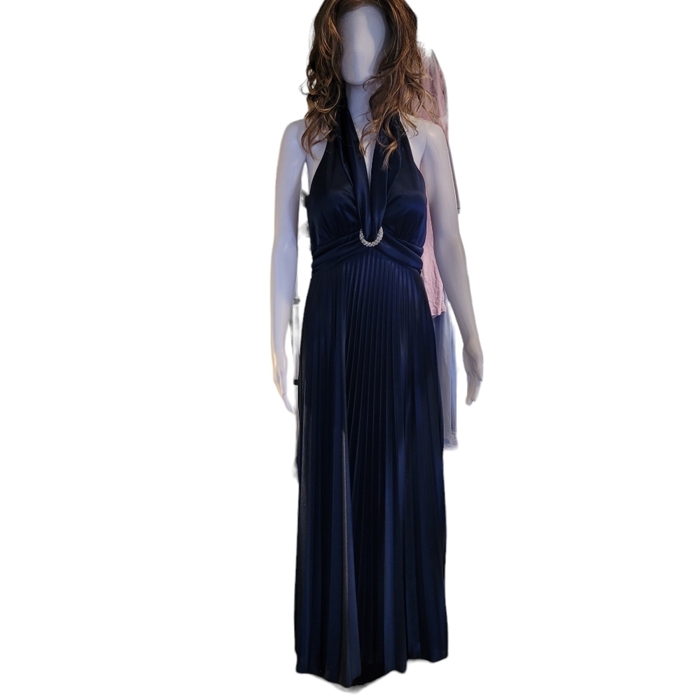 Betsy & Adam navy blue halter gown - 10.     M